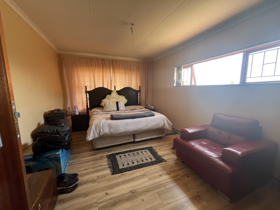 3 Bedroom Property for Sale in Heiderand Western Cape